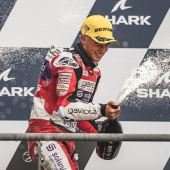 Der Fahrer des Gaviota GASGAS Aspar Teams, Sergio Garcia, überwand die ständig wechselnden Bedingungen und fuhr von Startplatz 8 aus zu einem dominanten Sieg.